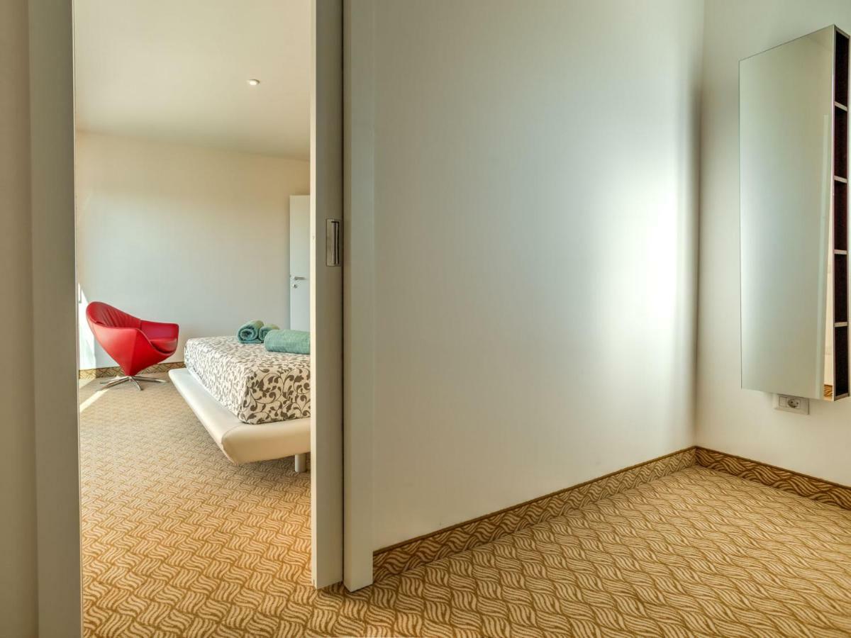 Lovrečica Apartment Karmen By Interhome מראה חיצוני תמונה